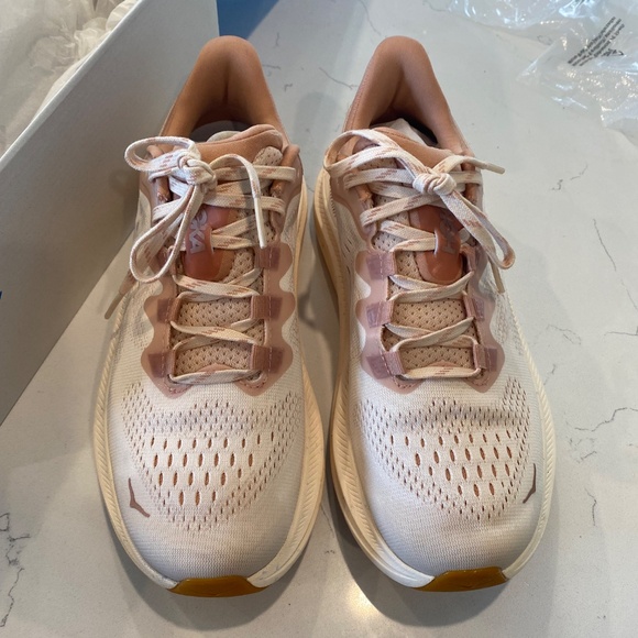 NEW Hoka Kawana 2 size 8.5B - Picture 3 of 8